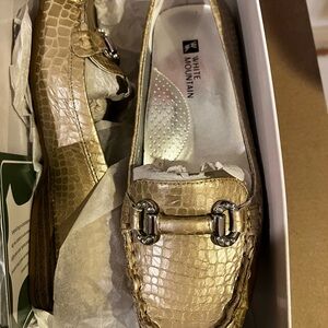 White Mountain Metallic Gold Croc-Embossed Loafers